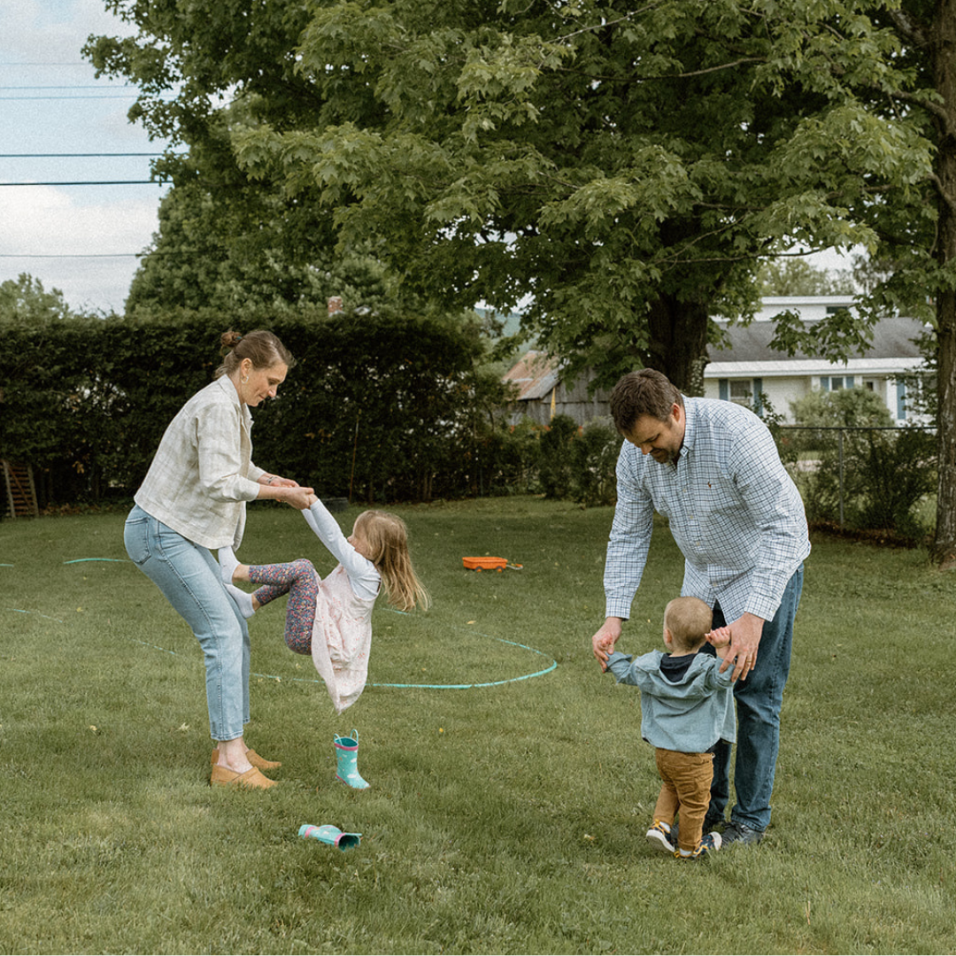 how to find the right maternity and family photographer