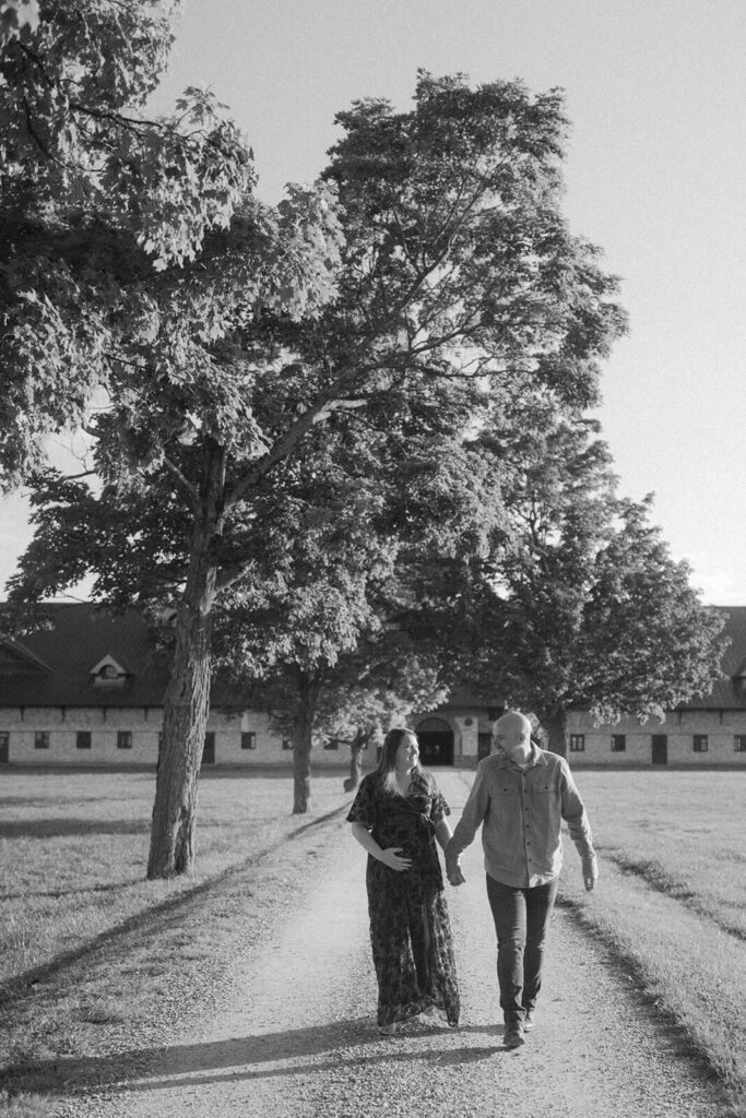 Shelburne Farms Photo Locations - The Breeding Barn Maternity Session